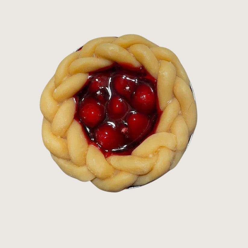 5" Holland Strawberry Festival Pie Candle - Turtle Creek Candle Shop