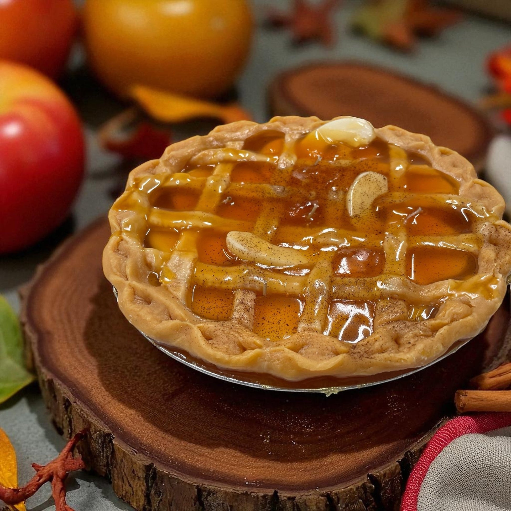 9" Amish Apple Pie Candle - Turtle Creek Candle Shop